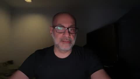 Snapshot of _pill chatting on August 9, 2:13 am PILL online show from August 9, 2:13 am