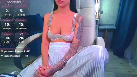 Snapshot of _pink__rabbit_ chatting on May 25, 5:30 pm Ilona online show from May 25, 5:30 pm