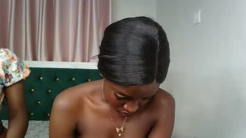 Snapshot of _pretty_savage chatting on May 27, 6:16 pm savage online show from May 27, 6:16 pm