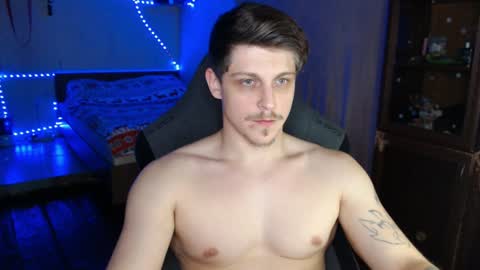 Snapshot of _purrari chatting on December 20, 10:11 pm Vampire online show from December 20, 10:11 pm