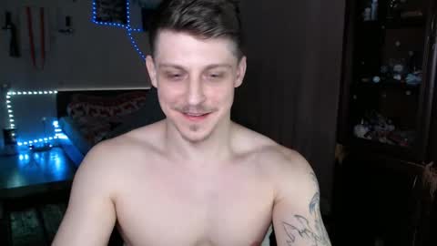 Snapshot of _purrari chatting on February 25, 11:11 pm Vampire online show from February 25, 11:11 pm