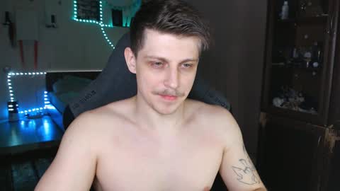 Snapshot of _purrari chatting on March 10, 3:23 am Vampire online show from March 10, 3:23 am