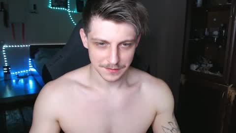 Snapshot of _purrari chatting on March 11, 5:38 am Vampire online show from March 11, 5:38 am