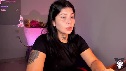 Snapshot of _rachell1 chatting on May 8, 2:22 pm Stefany online show from May 8, 2:22 pm