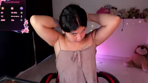 Snapshot of _rachell1 chatting on May 19, 7:20 pm Stefany online show from May 19, 7:20 pm