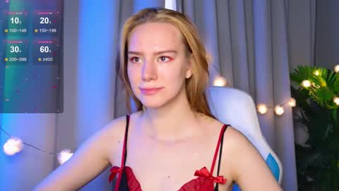 Snapshot of _ramona__ chatting on October 2, 5:58 am im Amy online show from October 2, 5:58 am