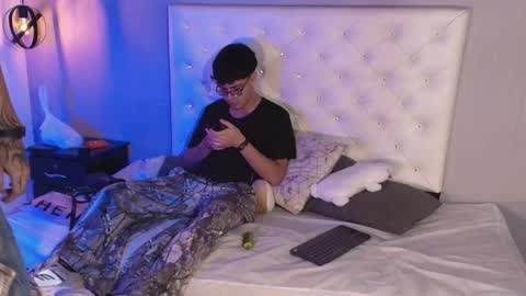 wav online show from December 16, 5:45 am