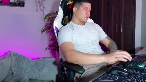 Roberto online show from September 25, 1:37 pm