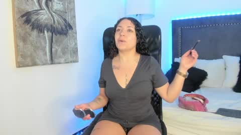 Snapshot of _rubystrong__ chatting on April 16, 2:40 pm Ruby Strong online show from April 16, 2:40 pm