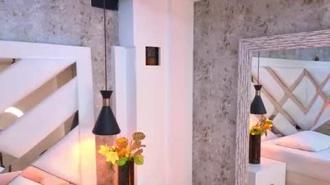 Snapshot of _saara_evans_ chatting on September 8, 8:19 pm Sara online show from September 8, 8:19 pm