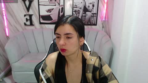 Snapshot of _samantha_b chatting on December 23, 1:45 pm Samantha online show from December 23, 1:45 pm