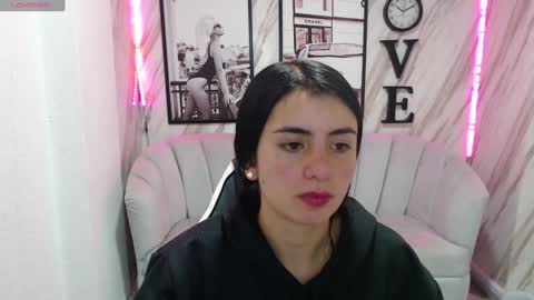 Snapshot of _samantha_b chatting on January 3, 12:41 pm Samantha online show from January 3, 12:41 pm