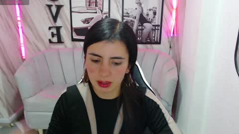 Snapshot of _samantha_b chatting on January 19, 3:42 pm Samantha online show from January 19, 3:42 pm