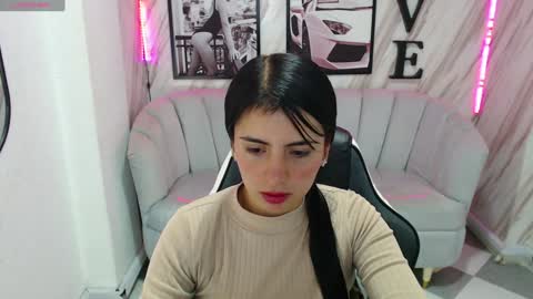 Snapshot of _samantha_b chatting on January 30, 1:10 pm Samantha online show from January 30, 1:10 pm