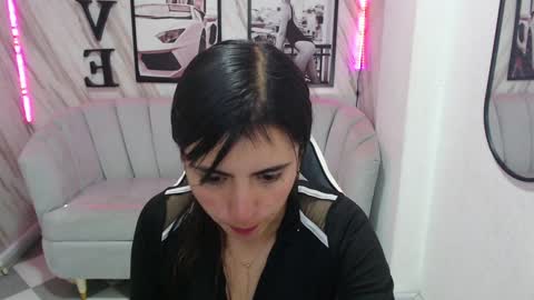 Snapshot of _samantha_b chatting on February 5, 1:11 pm Samantha online show from February 5, 1:11 pm