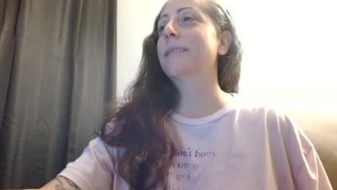Sara Lynn online show from August 2, 4:00 am