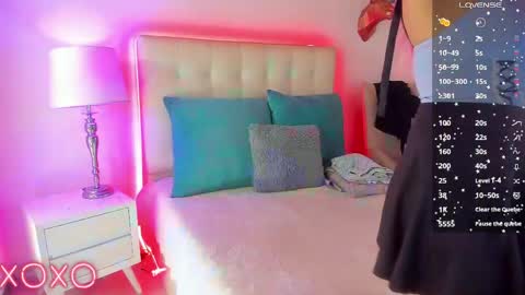 Snapshot of _sasha_miller_ chatting on May 6, 12:32 pm Sasha online show from May 6, 12:32 pm