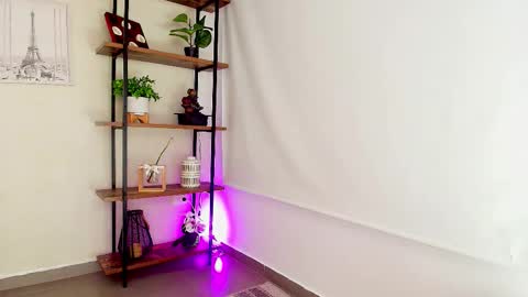 Sassy Girl online show from March 9, 7:29 pm