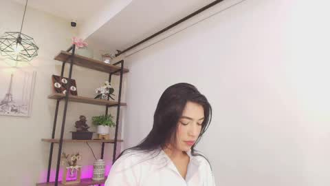Snapshot of _sassy_girl chatting on April 30, 6:25 pm Sassy Girl online show from April 30, 6:25 pm