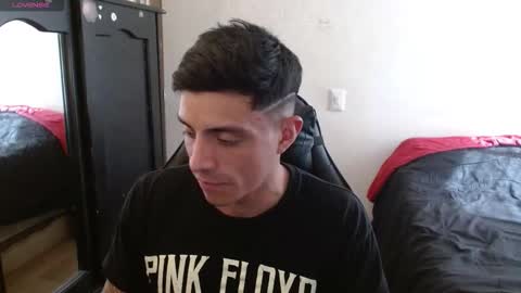 Snapshot of _schnnneider_ chatting on September 11, 7:47 pm SCHNEIDER online show from September 11, 7:47 pm