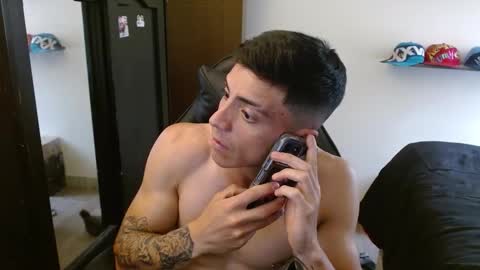 SCHNEIDER online show from December 22, 3:42 pm