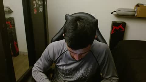 Snapshot of _schnnneider_ chatting on June 22, 11:46 pm SCHNEIDER online show from June 22, 11:46 pm