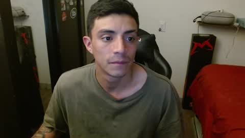 Snapshot of _schnnneider_ chatting on July 1, 1:51 am SCHNEIDER online show from July 1, 1:51 am