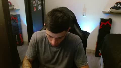 Snapshot of _schnnneider_ chatting on July 30, 9:58 pm SCHNEIDER online show from July 30, 9:58 pm