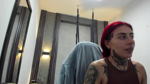 Snapshot of _selene_red chatting on May 26, 1:56 am Selene online show from May 26, 1:56 am
