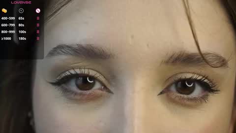 Snapshot of _sensual_vi_ chatting on October 14, 3:24 pm Amelie online show from October 14, 3:24 pm