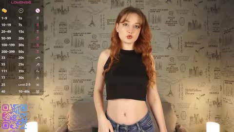 Snapshot of _sensual_vi_ chatting on October 21, 3:46 pm Amelie online show from October 21, 3:46 pm