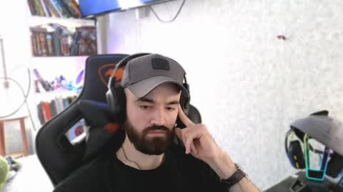 Ask me online show from April 5, 8:33 am