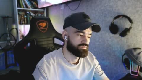 Ask me online show from April 9, 7:30 pm