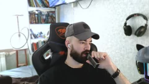 Ask me online show from April 16, 9:54 am