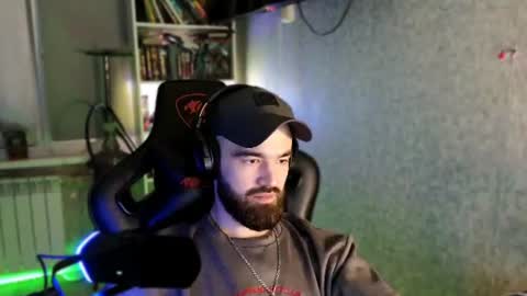 Snapshot of _serious_man chatting on June 29, 10:21 pm Ask me online show from June 29, 10:21 pm