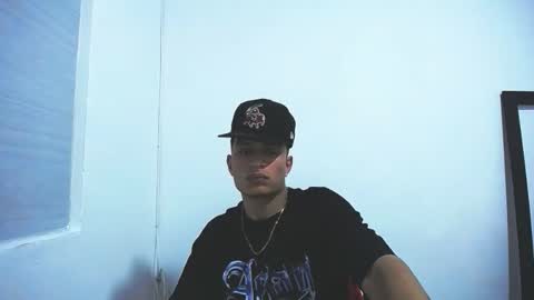 Juan Pablo-independent model online show from November 13, 6:23 am