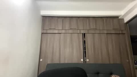 Juan Pablo-independent model online show from February 15, 11:23 pm