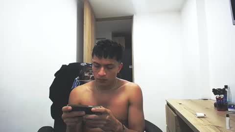 Juan Pablo-independent model online show from March 3, 3:34 am