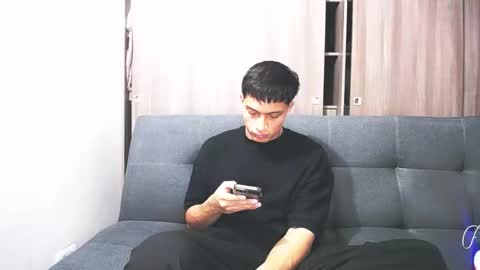 Juan Pablo-independent model online show from March 7, 4:09 am