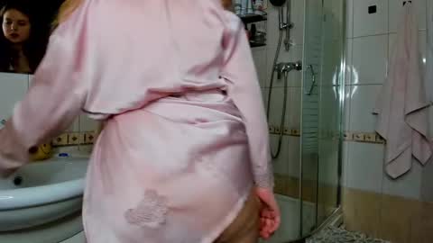 Snapshot of _sexymental_ chatting on March 4, 8:13 am Alice online show from March 4, 8:13 am