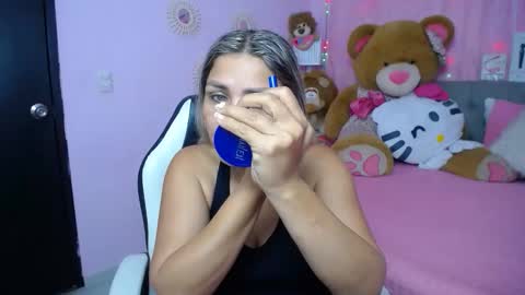 Snapshot of _sexyredhead_ chatting on November 9, 12:03 pm KATA online show from November 9, 12:03 pm