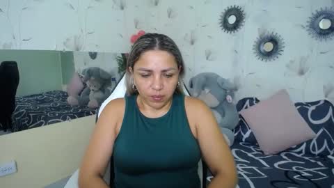 Snapshot of _sexyredhead_ chatting on December 4, 12:03 pm KATA online show from December 4, 12:03 pm