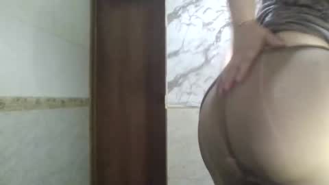 Snapshot of _sexyxsveta_ chatting on May 7, 4:51 am SexyXSveta online show from May 7, 4:51 am