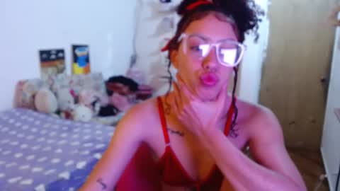 _shanellxxx online show from March 28, 5:45 pm