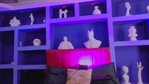 _sharlotte777 online show from April 13, 2:33 pm