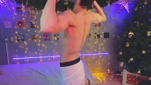 Snapshot of _side_by_you_ chatting on December 14, 11:18 am NATHANPVT IS OPEN online show from December 14, 11:18 am