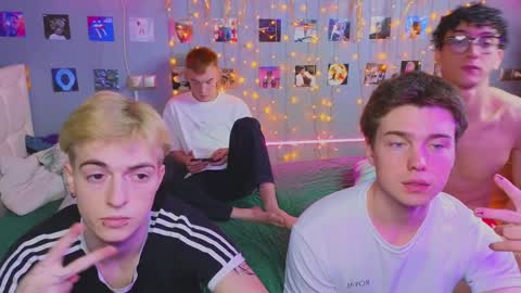 Snapshot of _side_by_you_ chatting on January 11, 11:23 am NATHANPVT IS OPEN online show from January 11, 11:23 am