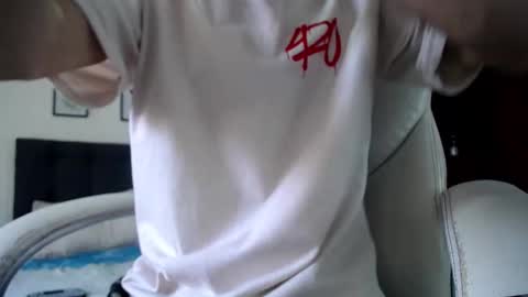 _skyleer_ online show from September 18, 8:44 pm