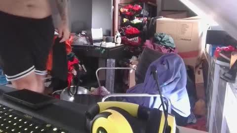 _smiley_bear27 online show from January 12, 6:07 am