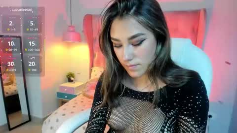 Sophie  online show from December 14, 7:40 pm